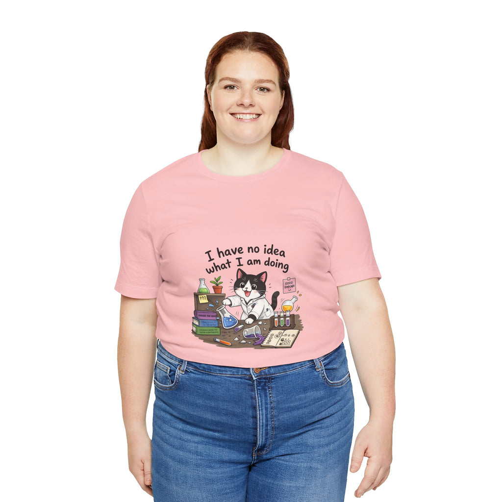 T-shirt - "I Have No Idea What I Am Doing" Funny Lab Cat T‑Shirt