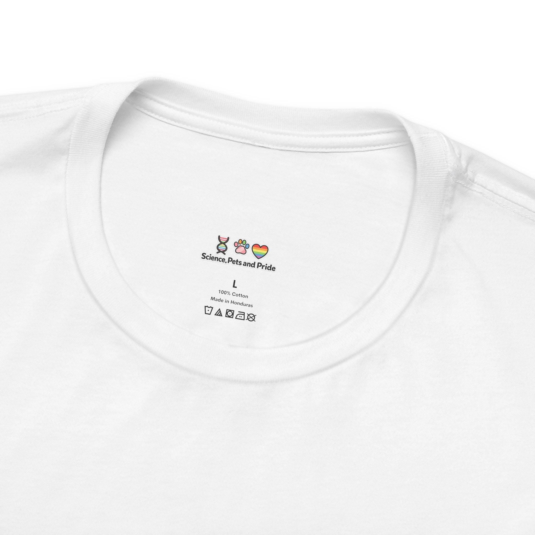 T‑Shirt - Cat Happens | Funny Parachuting Cat Graphic Tee
